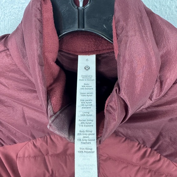 Lululemon Women's Down for It All 700-Down-Fill Vest in color Garnet size 6 - Picture 5 of 15